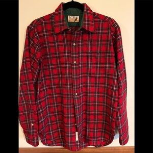 Pendleton LOBO Pristine Vintage Condition Red/Green Wool Plaid Button Down